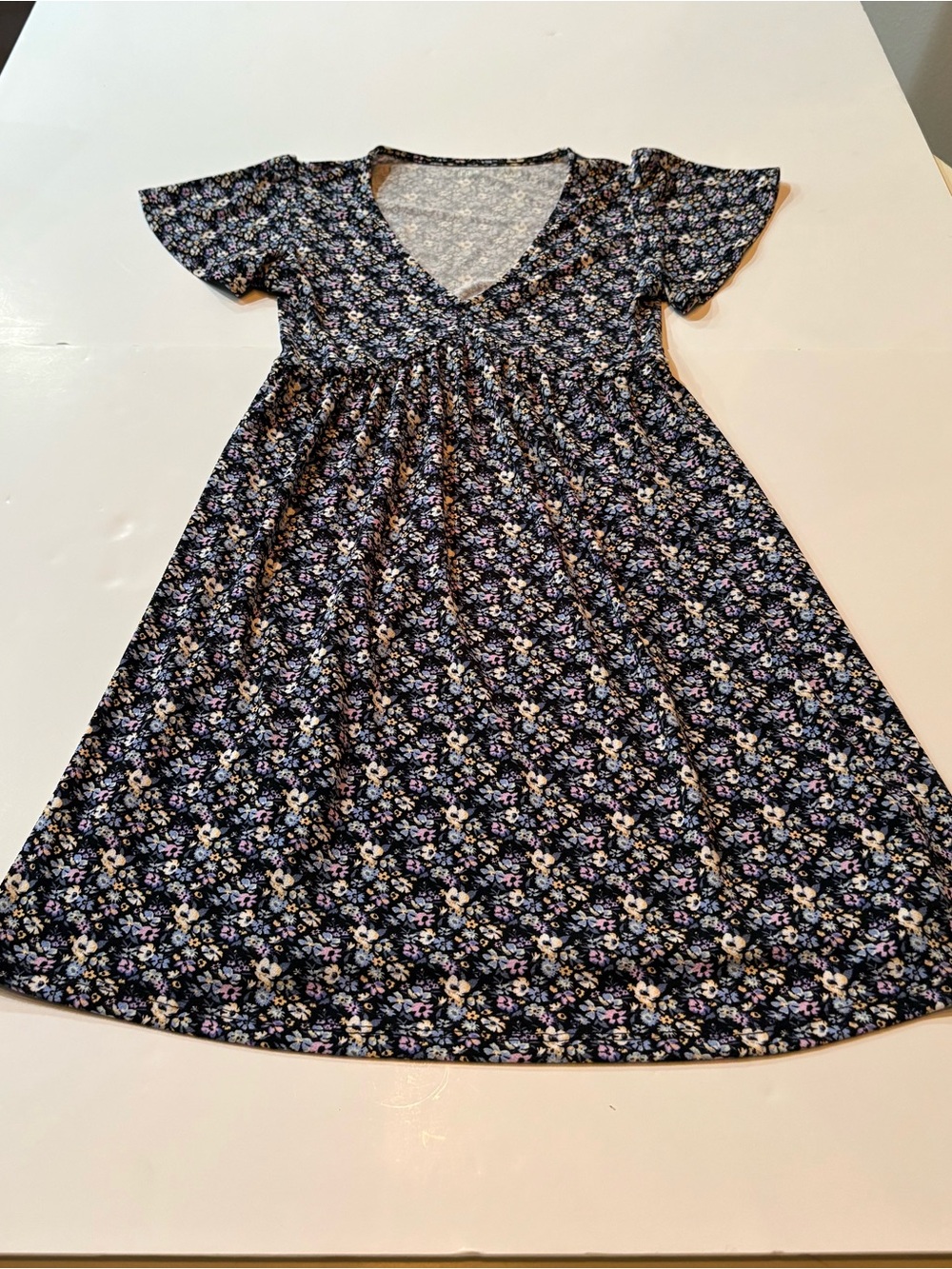 Aeropostale Navy Floral V-Neck Dress with short sleeves, flowy dress, super cute